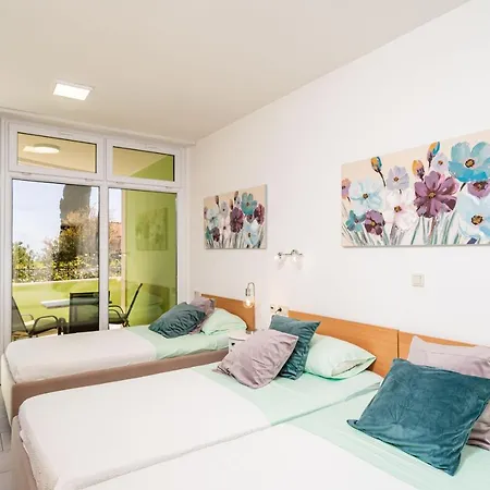 Paradise Apartman *