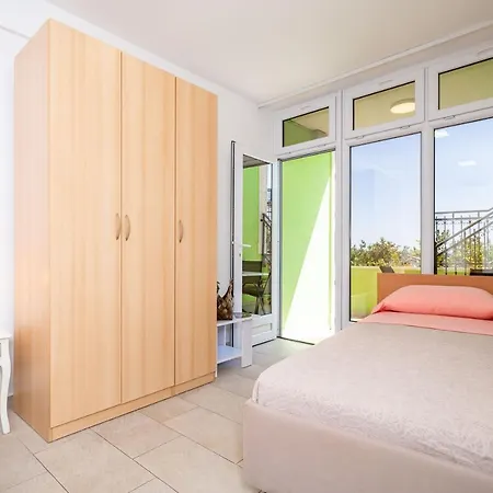Apartman Paradise *