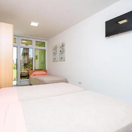 Apartman Paradise Mlini