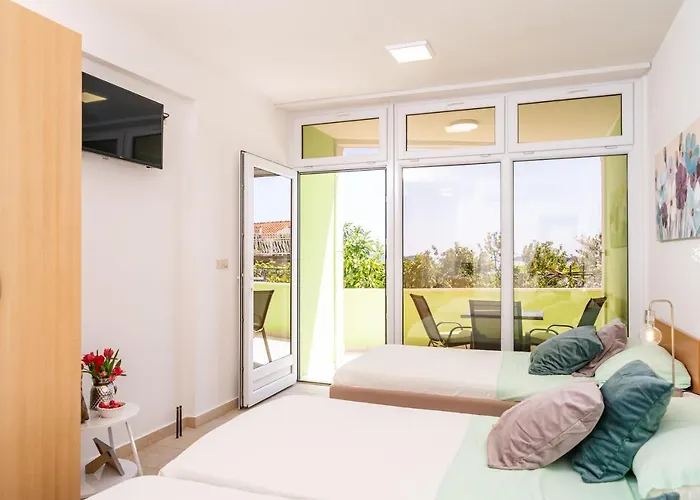 Paradise Daire Mlini